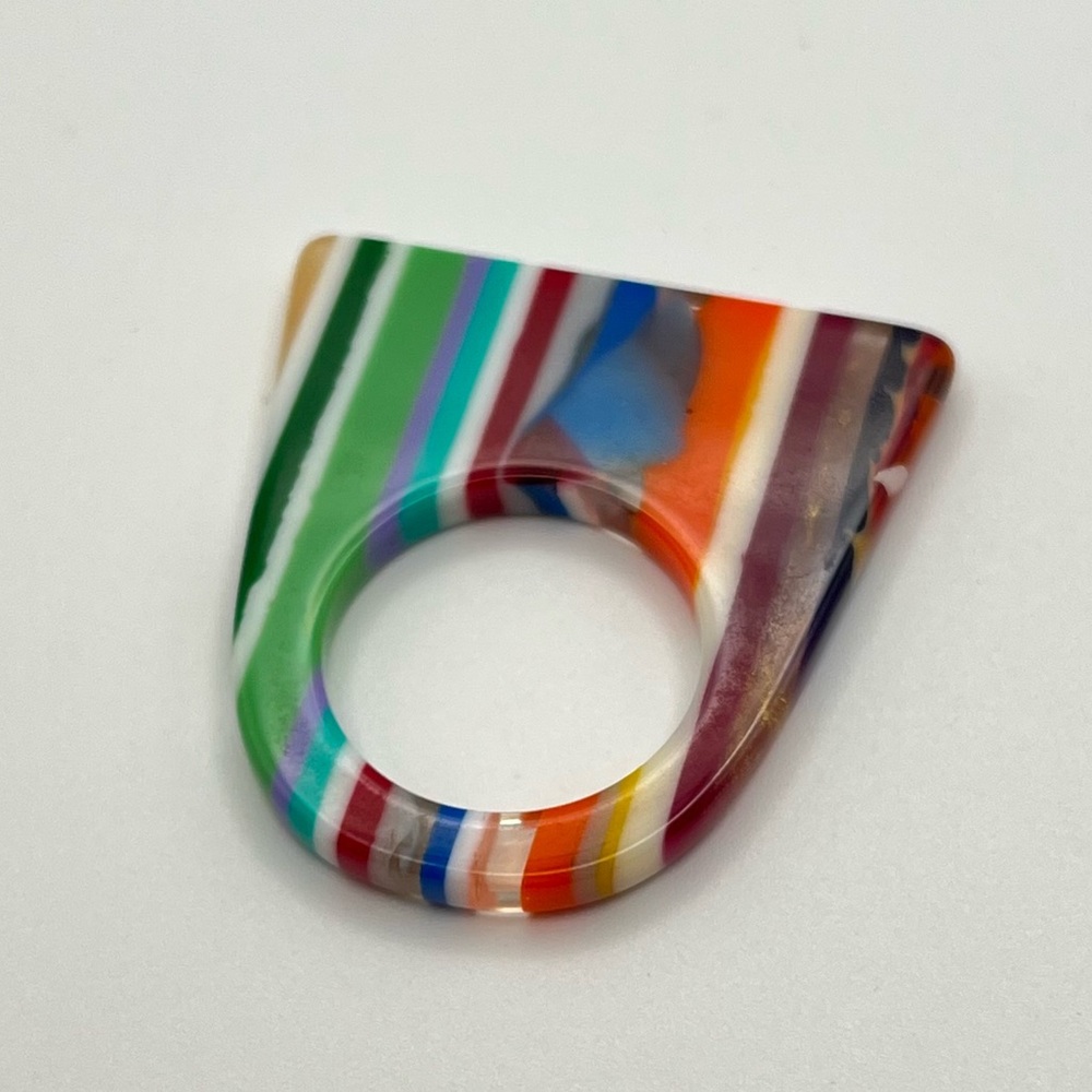 Colorful Striped Resin Statement Ring Geometric Triangle Bold Carlos Sobral - Picture 2 of 5